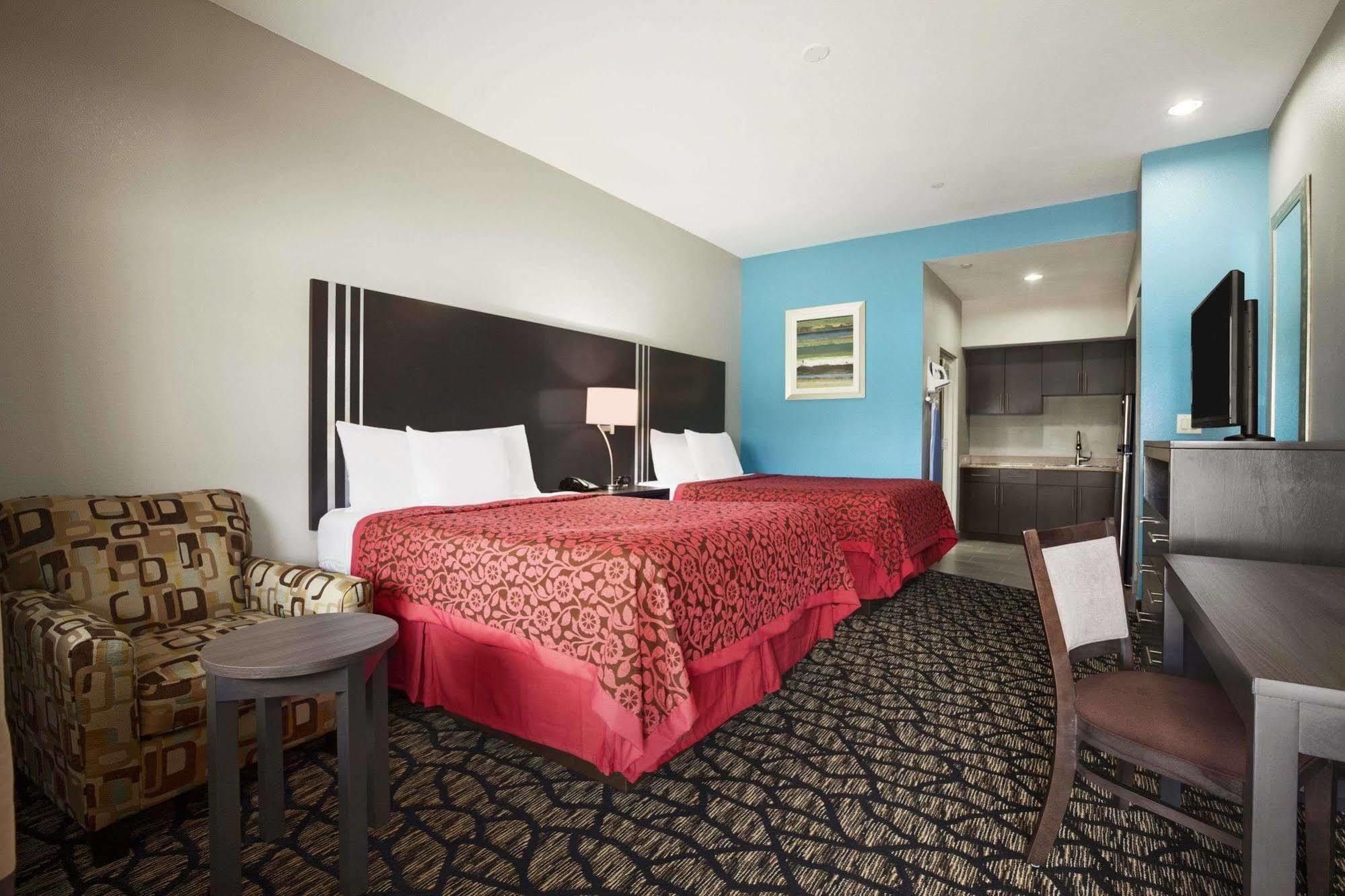 Westfield Days Inn & Suites By Wyndham Houston North-Spring المظهر الخارجي الصورة